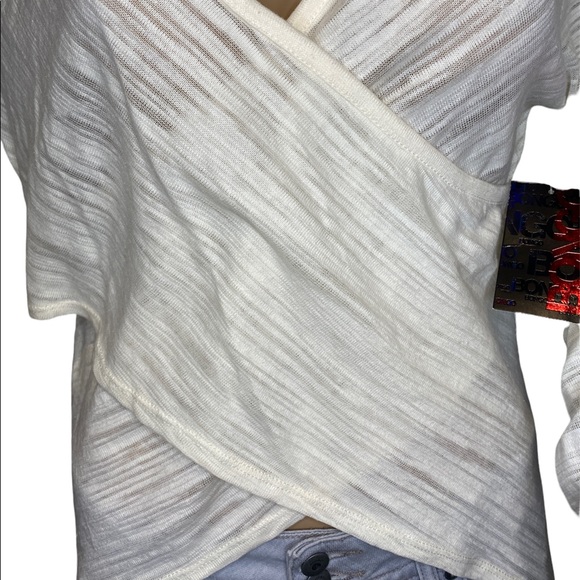 Bongo Criss-Cross Front Ivory Egret Long-Sleeved Top Blouse Juniors Size XL NWT - Picture 2 of 4